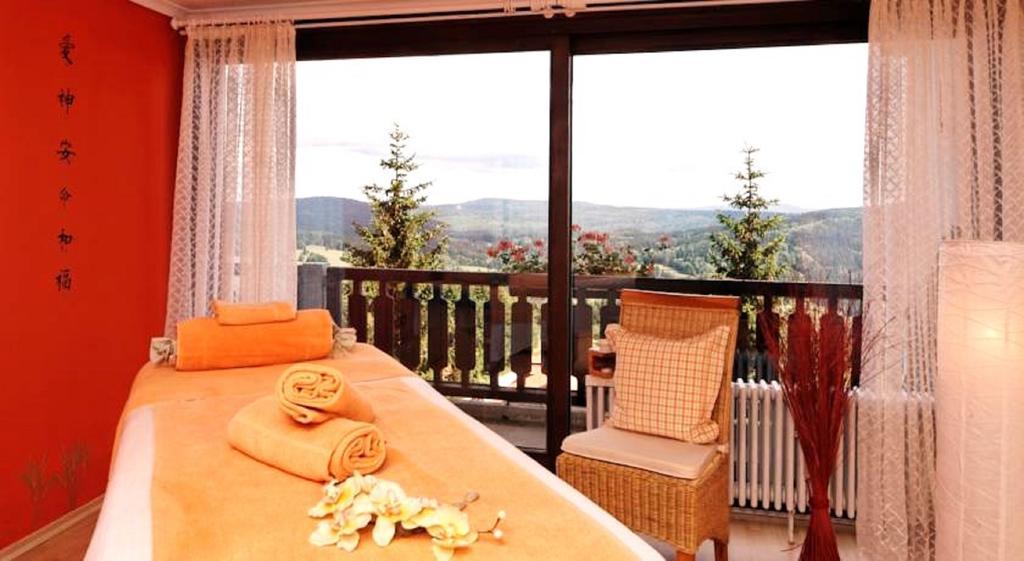 Almberg Hotel 3*